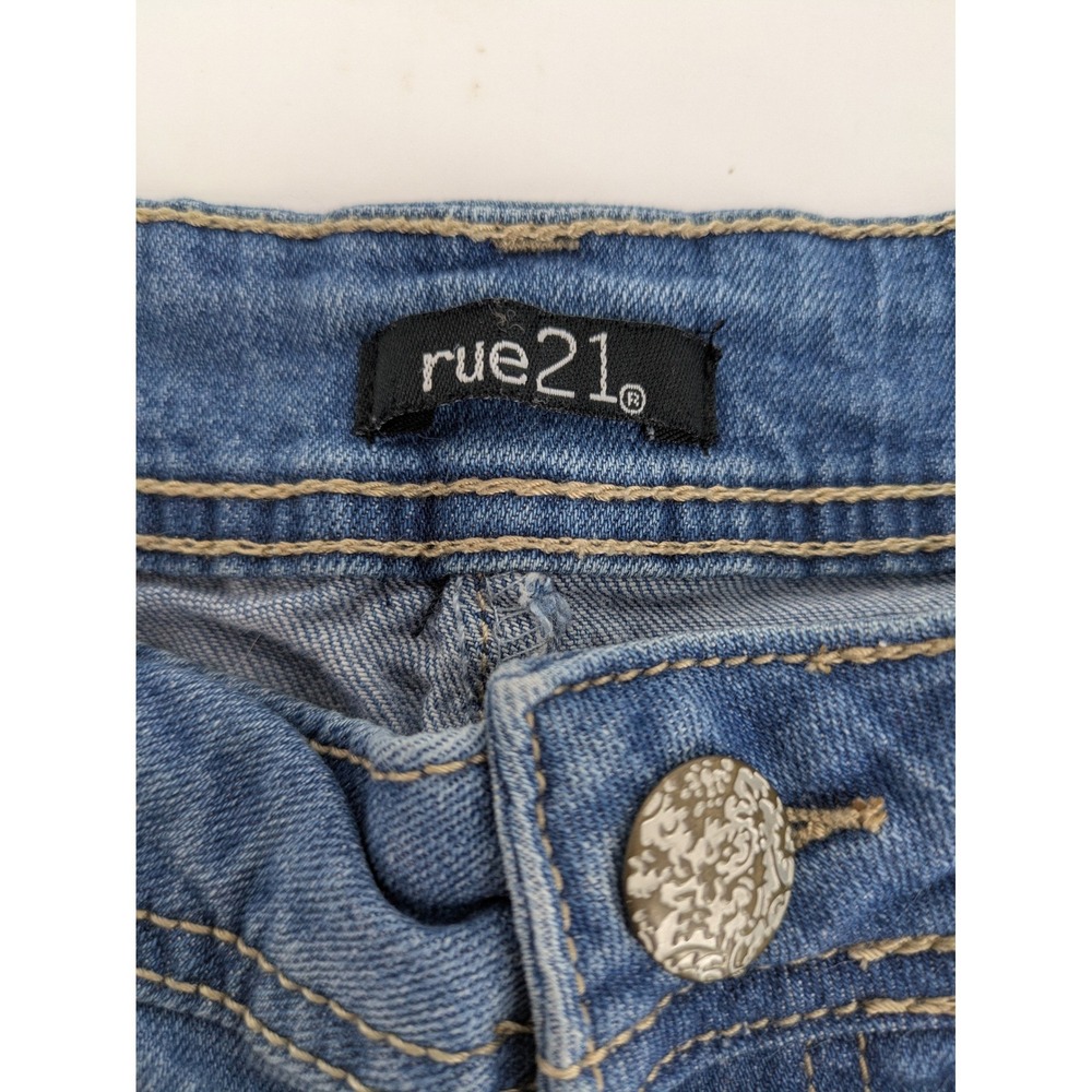Rue 21 Curvy Jean Shorts Women 6 Distressed Raw Hem Floral Embroidered Boho Fray - Picture 2 of 9
